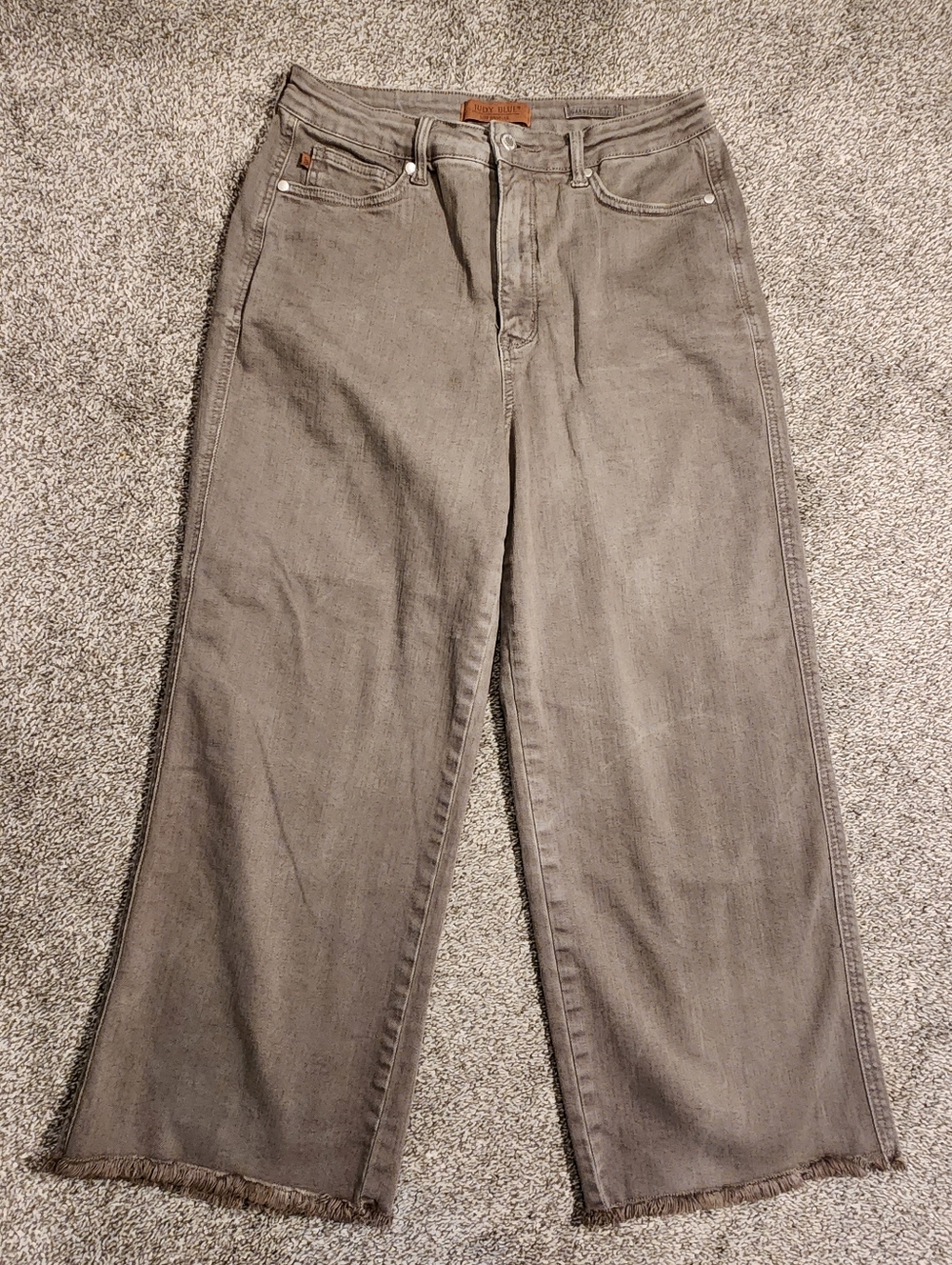 Judy Blue Olive High Waist Crop Wide Leg Raw Hem Jeans Size 11